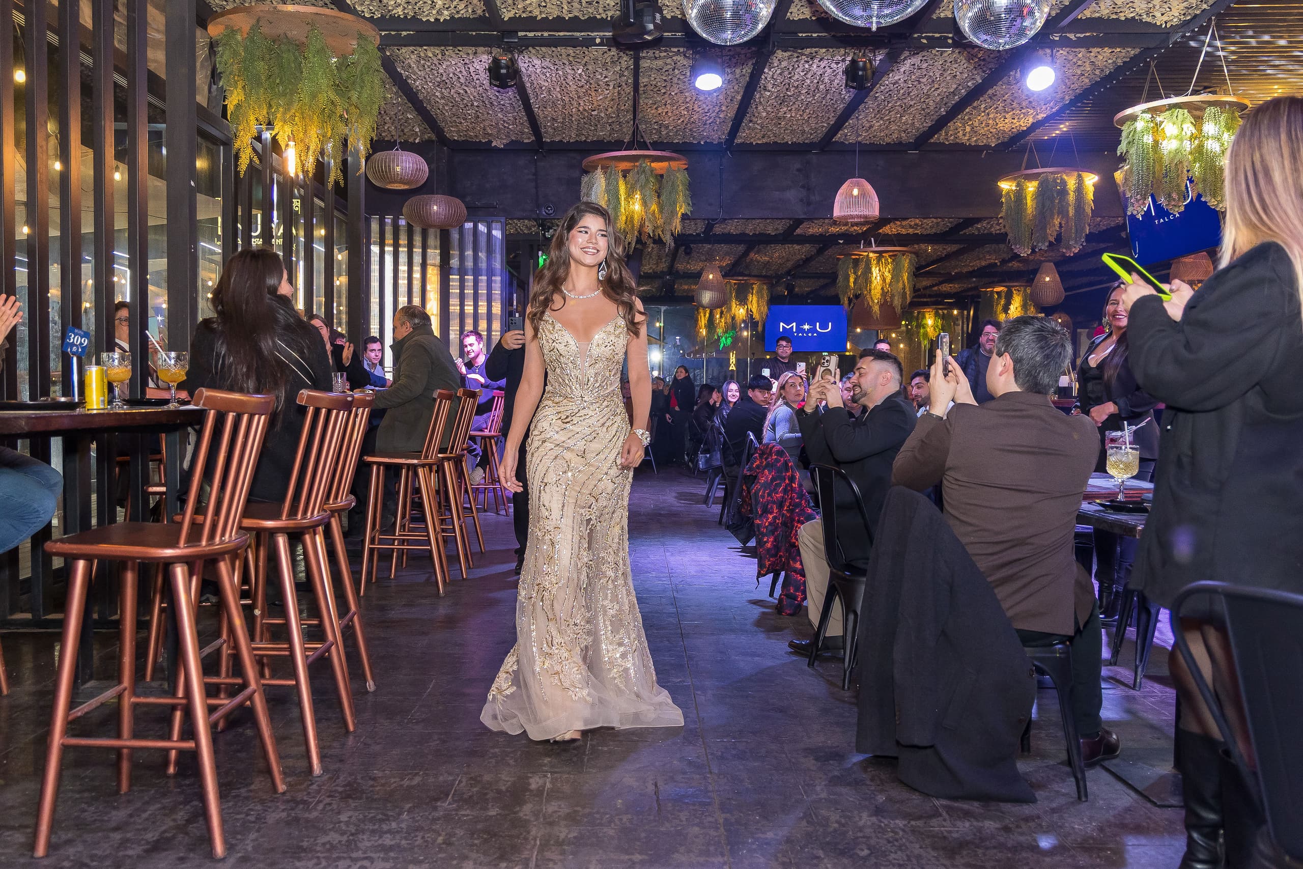 Martina Avendaño durante una presentación oficial de Miss Universe Talca 2026.