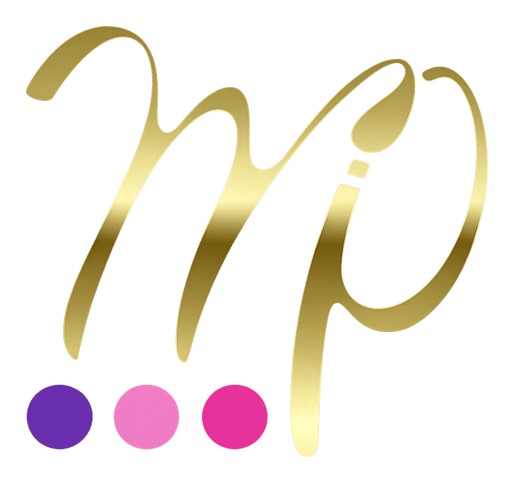 Logo de Mónica Peralta, marca integrada a Miss Universe Talca 2026.